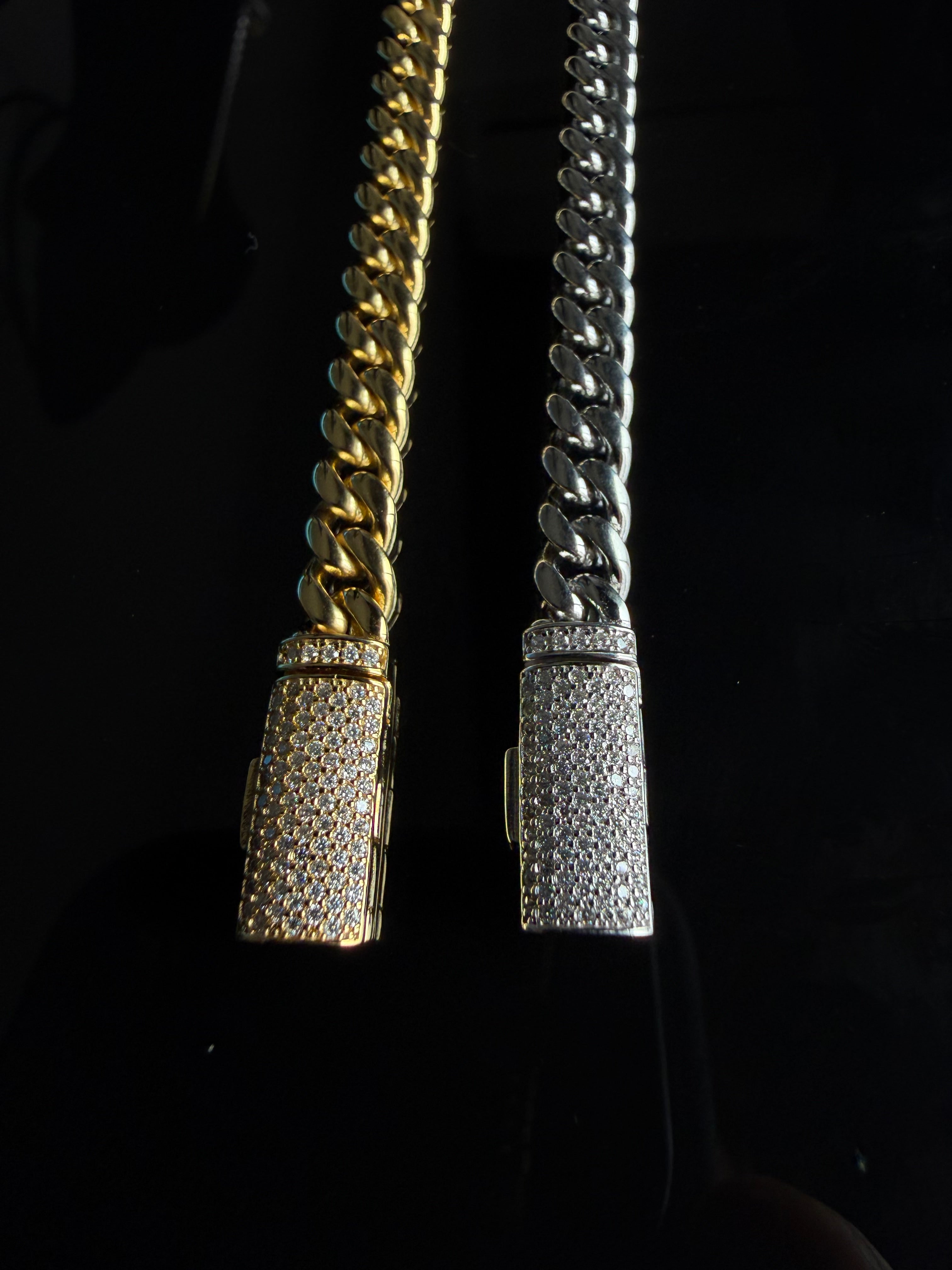 Axiom Lock Cuban Bracelet – FL-IF Moissanite, Silver/Titanium & 18K Vermeil (7/8MM)