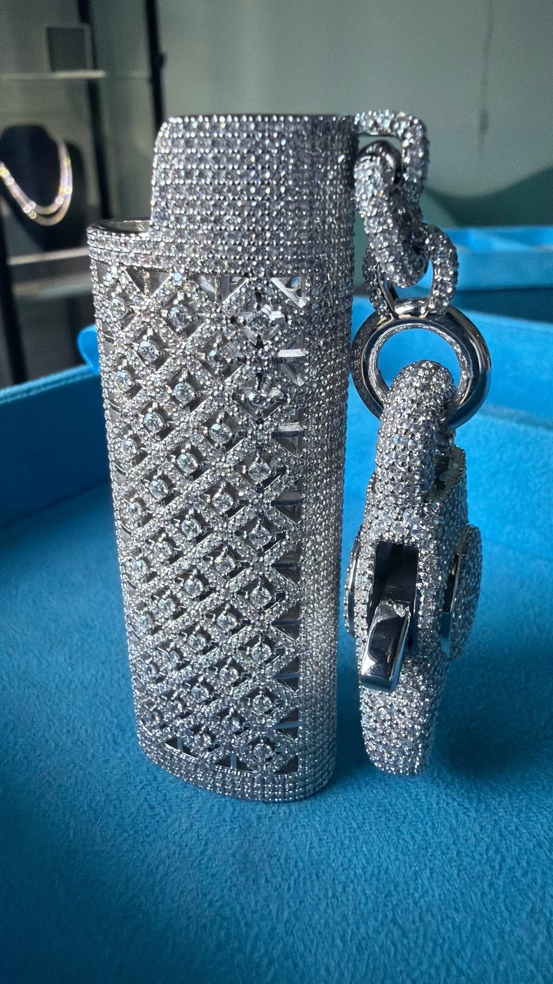 GELATI "FROSTBITE" DIAMOND LIGHTER CASE VVS1 D-COLOR LAB MOISSANITE | | 18K WHITE VERMEIL INLAY