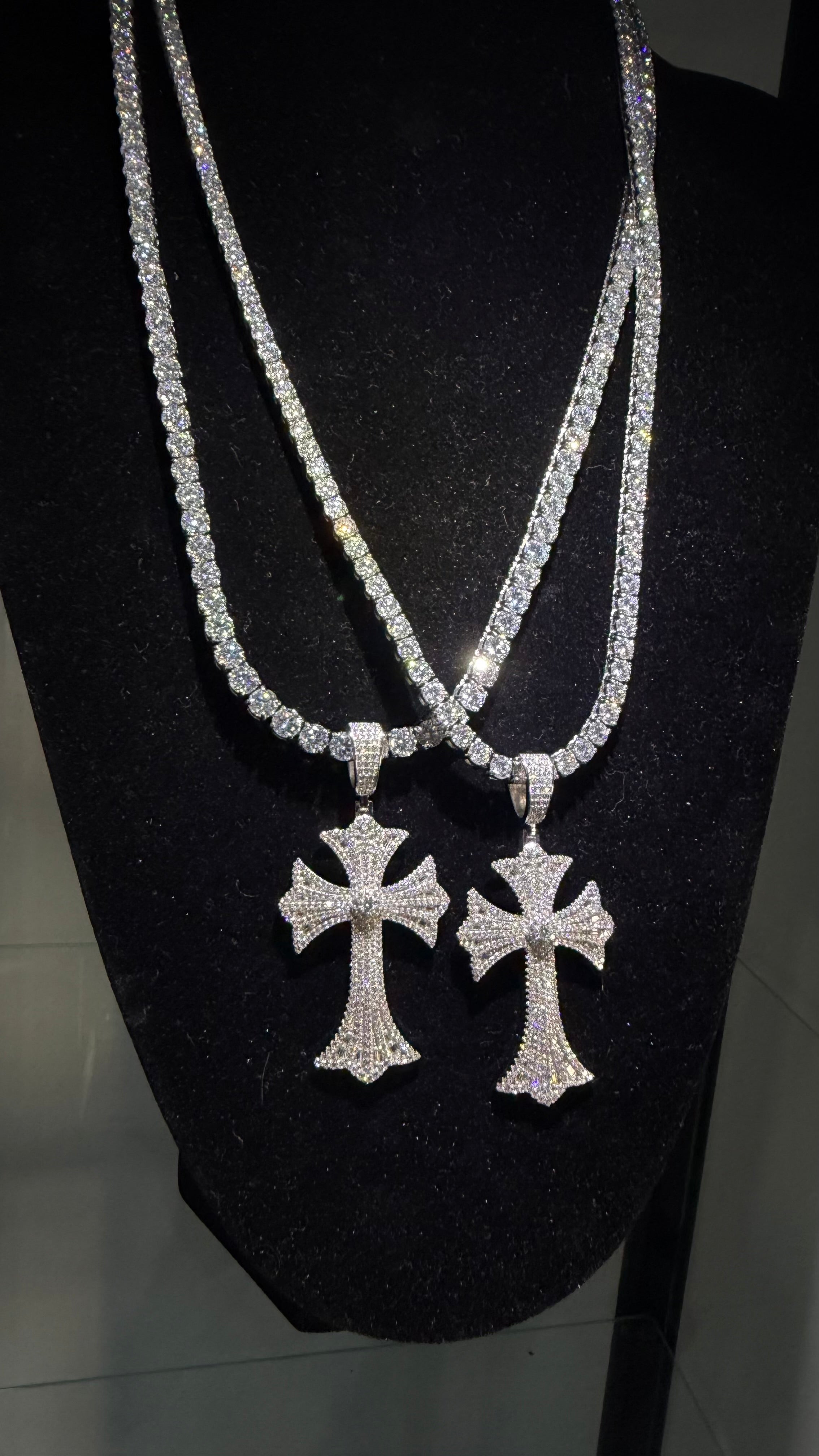 Gelati Exclusive Big Pointers Diamond Tennis Necklace |18K Vermeil Gold | VVS-1 Moissanite