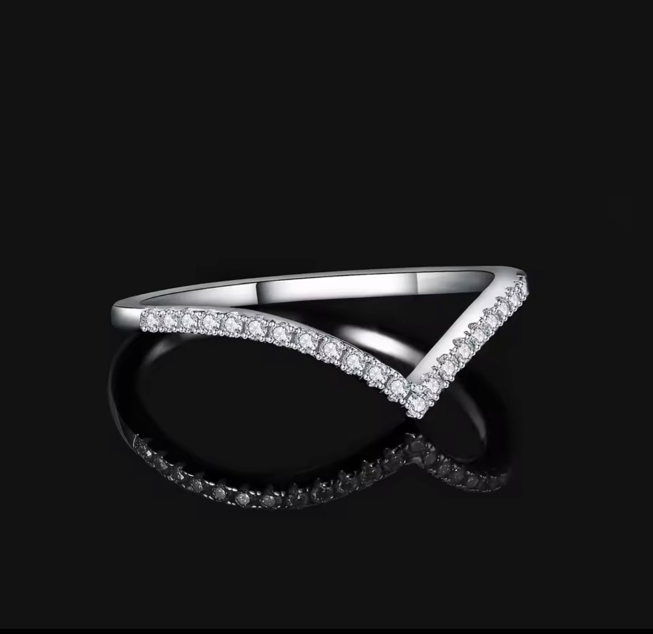 Gelati's VVS1 V-Shape Moissanite Diamond Ring In 925 Silver & 18k Vermeil Gold Accents