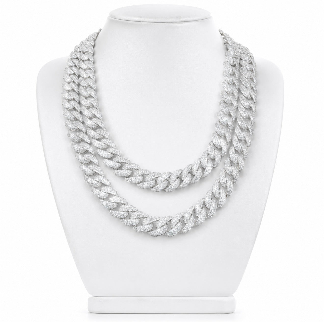 Gelati™ Glacier Cuban Link Chain – CB/DVVS1 Moissanite™ | 18K White Vermeil|Custom Lock