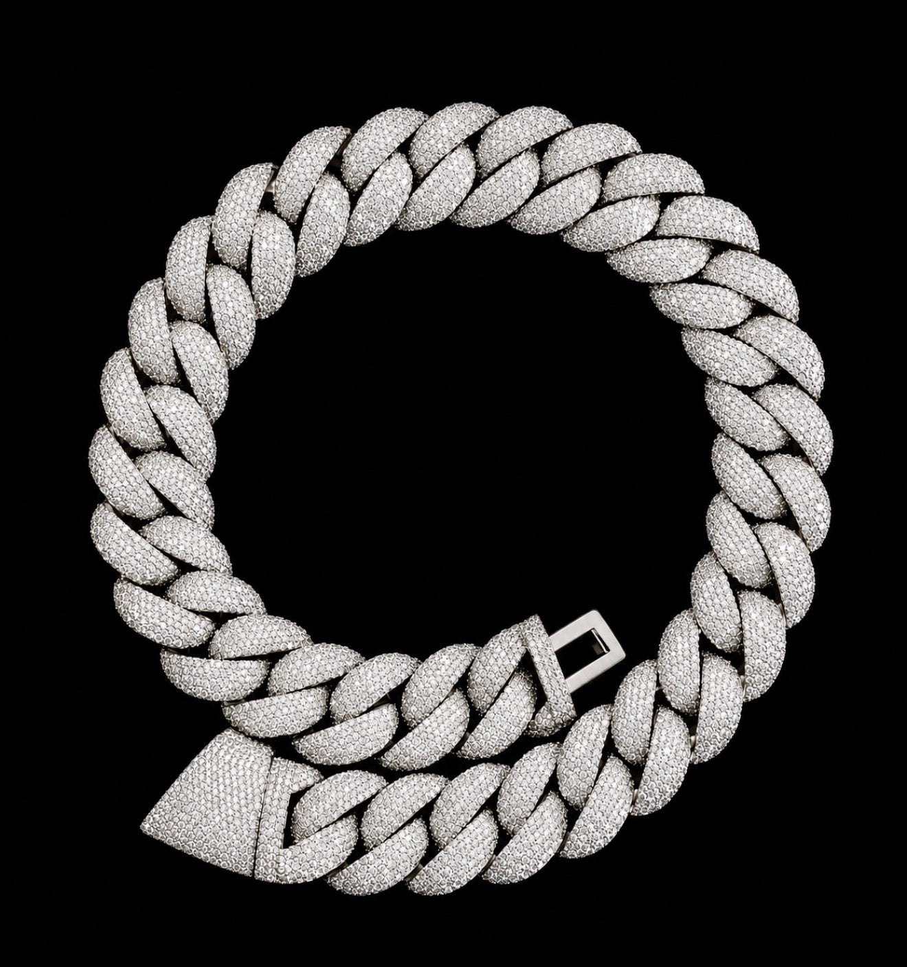 Gelati™ Glacier Cuban Link Chain – CB/DVVS1 Moissanite™ | 18K White Vermeil|Custom Lock